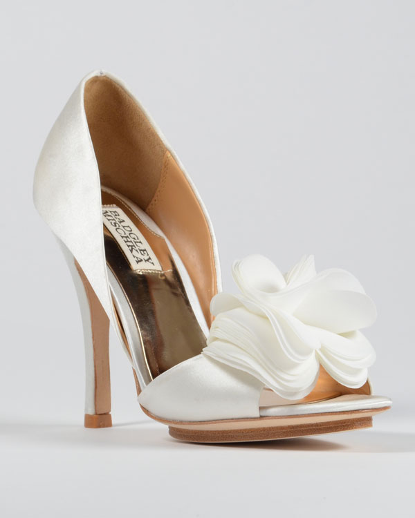 Monet wire Monarch Fashionista Friday | Badgley Mischka wedding shoes – The Randall »  Specializing in fine art painted portraits and classic photographic  portraiture for families and children. Serving Raleigh, Wilmington,  Greensboro, Charlotte, and the Southeastern US.